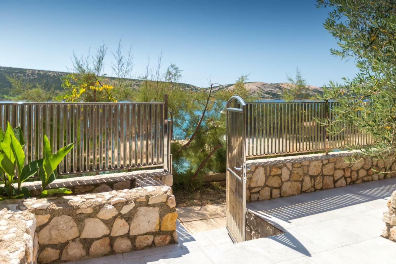 Apartment Robert Novalja Εξωτερικό φωτογραφία