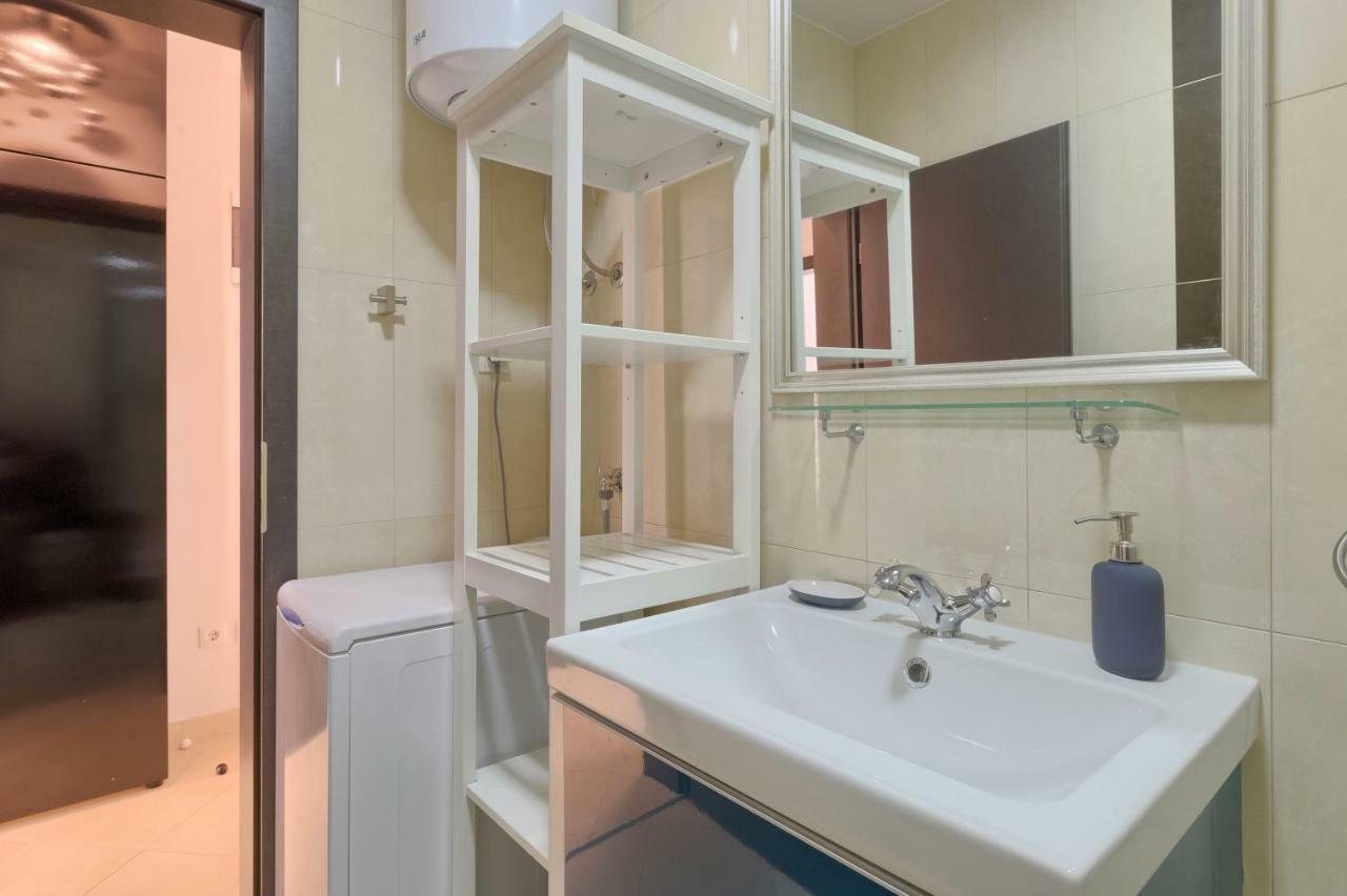 Apartment Robert Novalja Εξωτερικό φωτογραφία