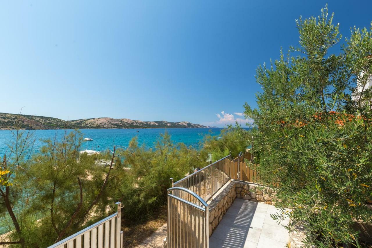 Apartment Robert Novalja Εξωτερικό φωτογραφία